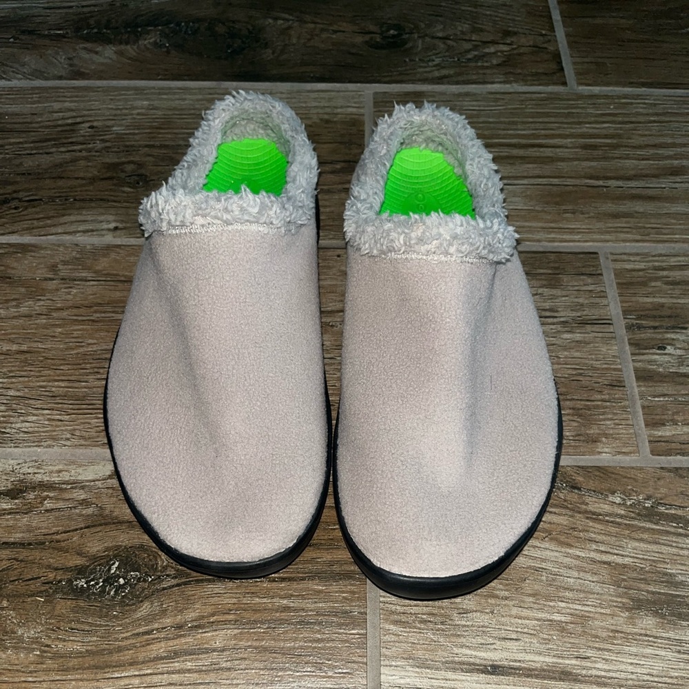 Oofos Mens OOcoozie Recovery Shoes Vegan Sherpa Mule SlipOn - Picture 2 of 5